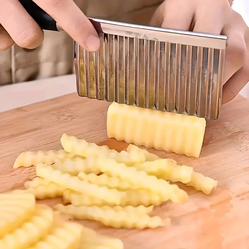 Curly Fries and Salad Cutter - Wavy Crinkle Knife