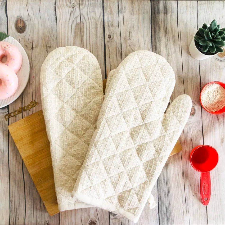 Heat-Resistant Oven Gloves